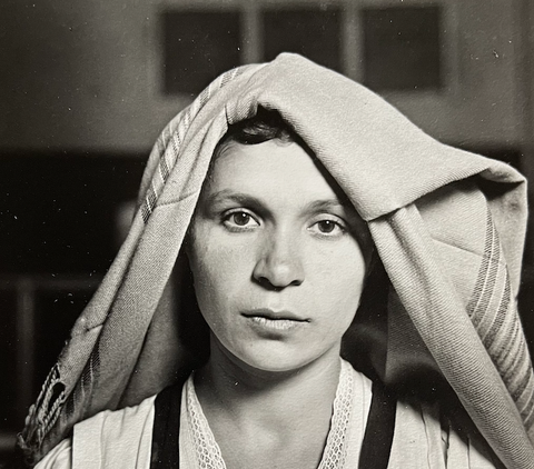 LEWIS W. HINE "ALBANIAN WOMAN, ELLIS ISLAND" 1905, LATER PRINT